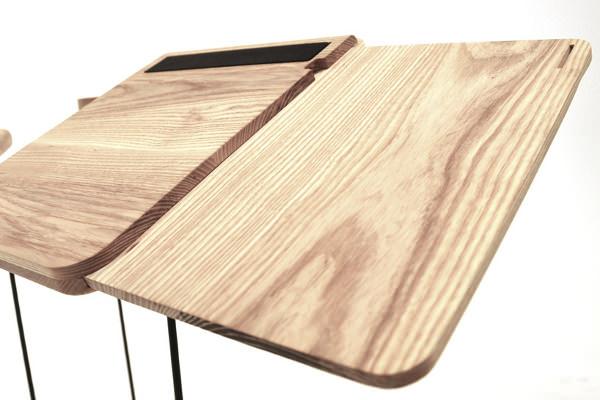 Loss Table le bureau organisé par Tom Chau Loss Table le bureau organisé par Tom Chau