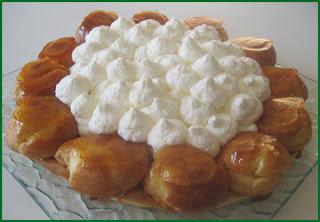 Saint-honoré (pâte brisée, choux à la crème pâtissière et crème chantilly)