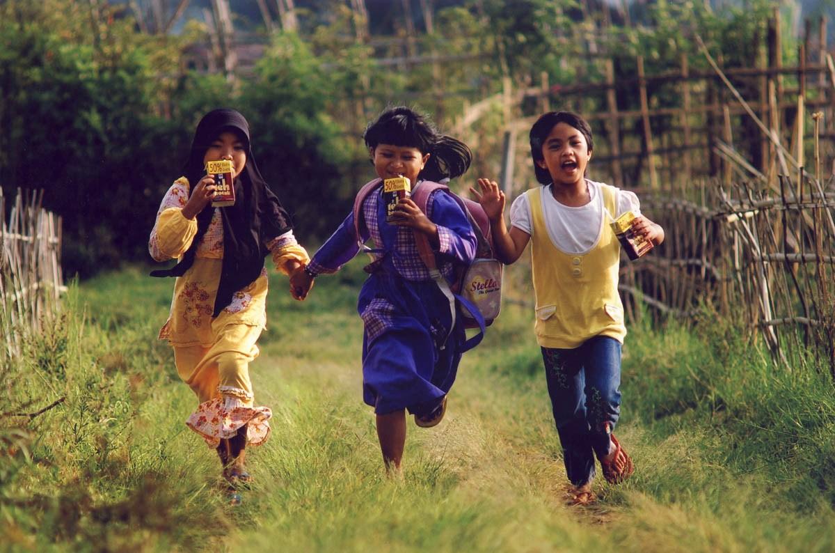 Campagne de pub 100% balinaise pour le Teh Kotak Campagne de pub 100% balinaise pour le Teh Kotak