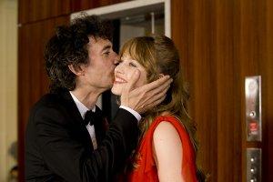 Des gens qui s'embrassent: Photo de Eric Elmosnino et Lou de Laâge Des-gens-qui-s-embrassent-Photo-Eric-Elmosnino-Lou-de-Laage-01