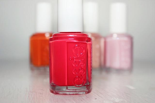 Et si nous entrions dans le Printemps - Essie Et si nous entrions dans le Printemps - Essie