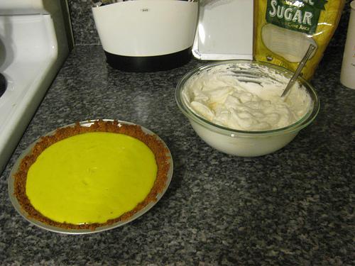 Cheesecake au citron vert - Key lime cheesecake Le cheesecake avec du colorant