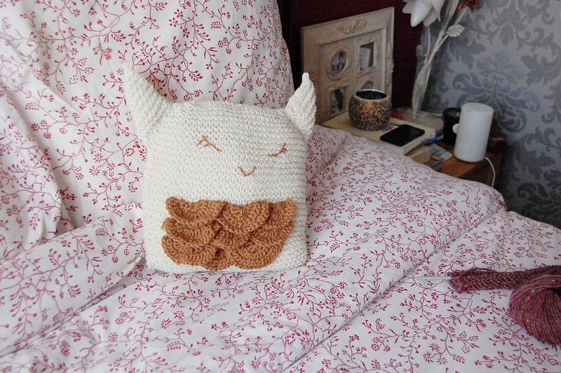 A sleepy owl cushion sleepyowlpillow1