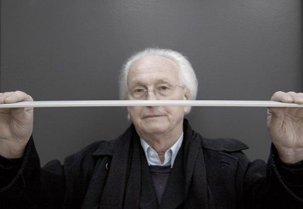 Thin-K la table de 6 mm par Luciano Bertoncini Thin-K la table de 6 mm par Luciano Bertoncini