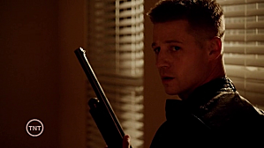 Critiques Séries : SouthLAnd. Saison 5. Episode 8. The Felix Paradox. vlcsnap-2013-04-04-18h48m59s226.png