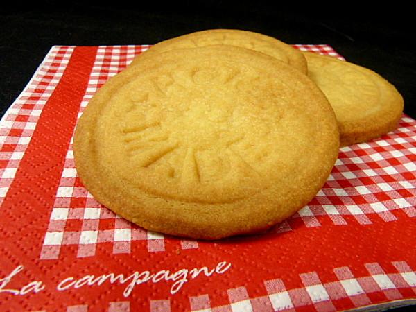 LES SABLES AMANDE D'EVA P1040162-001