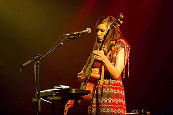 Josephine + Ladylike Lily - Ancienne Belgique ( Club) - Bruxelles, 5 avril 2013 LADYLIKE_LILLY-_130405_-16.jpg