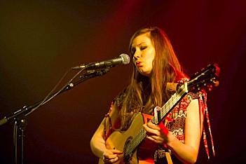 Josephine + Ladylike Lily - Ancienne Belgique ( Club) - Bruxelles, 5 avril 2013 LADYLIKE_LILLY-_130405_-15.jpg