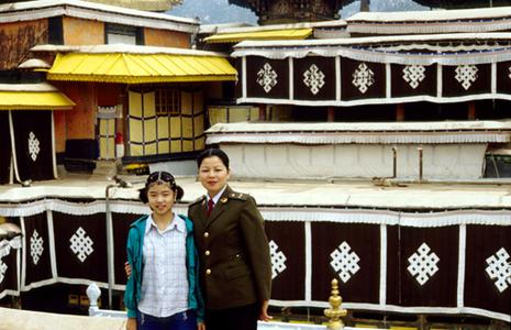 tibet-lhassa-potala-caporale-et-fille.1208687404.jpg