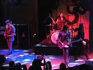 Rival Sons au Shepherd's Bush Empire , London, le 9 avril 2013 544663_234897133316678_405283752_n.jpg