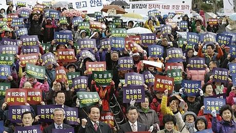 A ce qu'il paraît, tout est plus beau en couleur... PHOfd405ad4-a2bb-11e2-b279-5b8cebaf6336-805x453.jpg