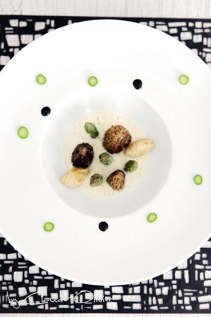 Le printemps est de retour, tout comme les asperges! Le printemps est de retour, tout comme les asperges!