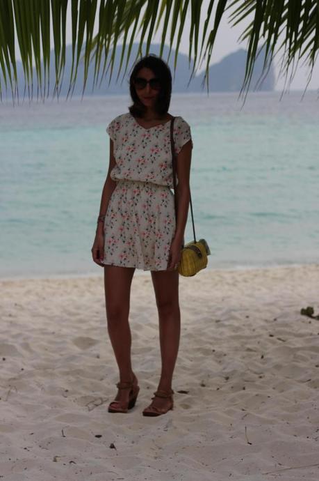 On the beach… photo IMG_3350_zps0ba40ce7.jpg