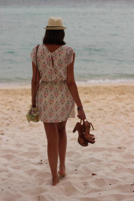 On the beach… photo IMG_3368_zpsbb50d46f.jpg