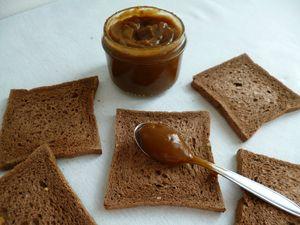 pâte à tartiner allégée au café (sans sucre et sans beurre) P1000606