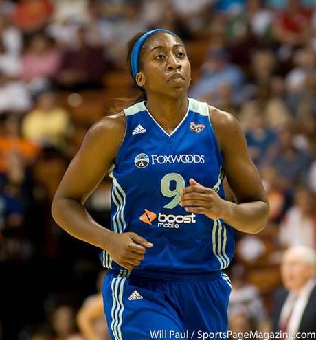 WNBA : Quanitra HOLLINGSWORTH à Washington Quanitra-HOLLINGSWORTH--New-York-_Will-PAUL.jpg