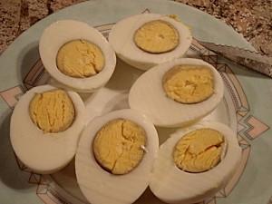 On mange quoi demain ? Oeufs durs au saumon Oeufs-durs-au-samon-1.jpg