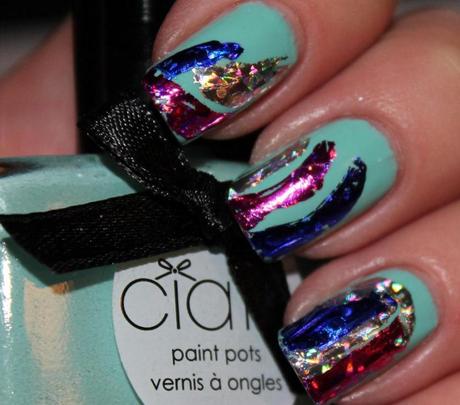 Un vernis aluminium pour le printemps ! Un vernis aluminium pour le printemps !