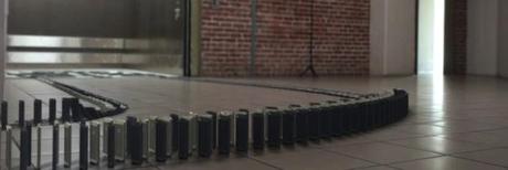 Tu veux jouer aux dominos? Prends un iPhone!!! dominos-iphone-5-video (1)