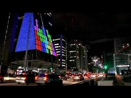 Du retrogaming sur un écran de 3000m² Image de prévisualisation YouTube