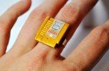Des bagues en forme de cartouches NES Des bagues en forme de cartouches NES