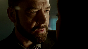 Critiques Séries : Rogue. Saison 1. Episode 4. Sweet and Sour. vlcsnap-2013-04-18-14h43m38s202.png