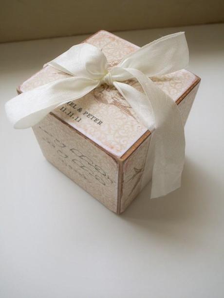 Une alternative au coussin d’alliances traditionnel { Mariage } Une alternative au coussin d'alliances traditionnel | www.decocrush.fr