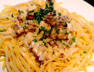 L75 - Linguines aux fruits de mer et feuille de combava L75 - Linguines aux fruits de mer et feuille de combava