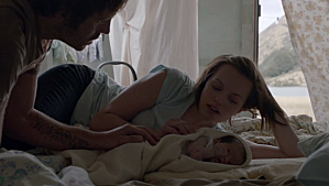 Critiques Séries : Top of the Lake. Mini-series. Episode 7. FINAL PART vlcsnap-2013-04-21-12h41m35s184.png