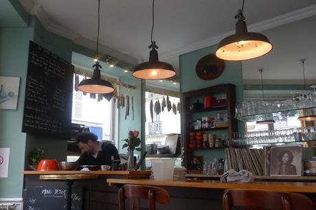 LE garde-robe LE garde-robe