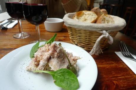 LE garde-robe LE garde-robe