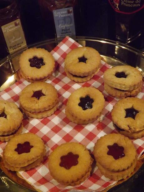Petits biscuits lunettes à la confiture Petits biscuits lunettes à la confiture
