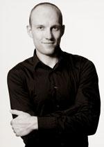 Création mondiale: Helden (Héros) de Terence Kohler par le Ballet d'Etat bavarois. Création mondiale: Helden (Héros) de Terence Kohler par le Ballet d'Etat bavarois.