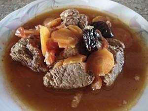On mange quoi demain ? Daube de boeuf aux pruneaux Daube-de-boeuf-aux-pruneaux-5.jpg