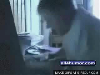 Administration : entre 10 et 25 minutes pour allumer un ordinateur ? agk-smashing-keyboard-o