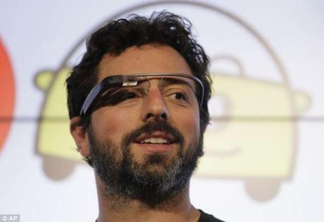 Google Glass : des composants qui datent de 2011 article-0-1825B0EE000005DC-859_634x437