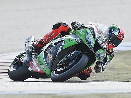 WSBK à ASSEN records tombés en Qualifs... WSBK-2013-04-24-sykes_sp_assen_2013.jpg