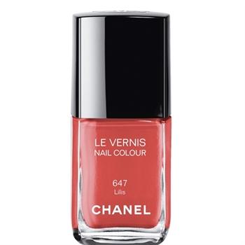 Le Vernis Lilis numéro 647 de Chanel...