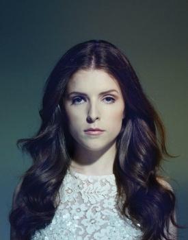 Valorie Curry & Anna Kendrick Valorie Curry & Anna Kendrick