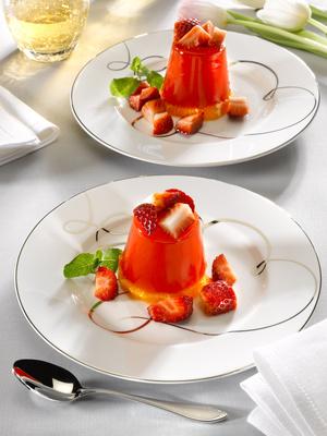 Aspic d’oranges sanguines et son tartare de fraises blood orange jelly - gelée d'orange sanguine