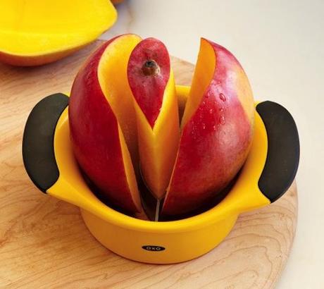L’objet de la semaine : le coupe mangue ! OXO-Mango-Pitter-