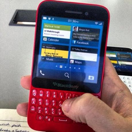 Un Blackberry R10 dans les tuyaux ? bb-r10