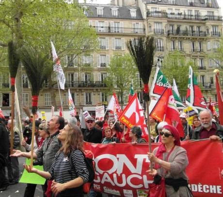Manifestation du 5 mai : Joyeux anniversaire, François Hollande SAM_0512