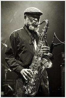 Encore un Skatalites qui ne verra plus la lumière: Cedric Brooks! 220px-The_Skatalites_in_Uruguay.jpg