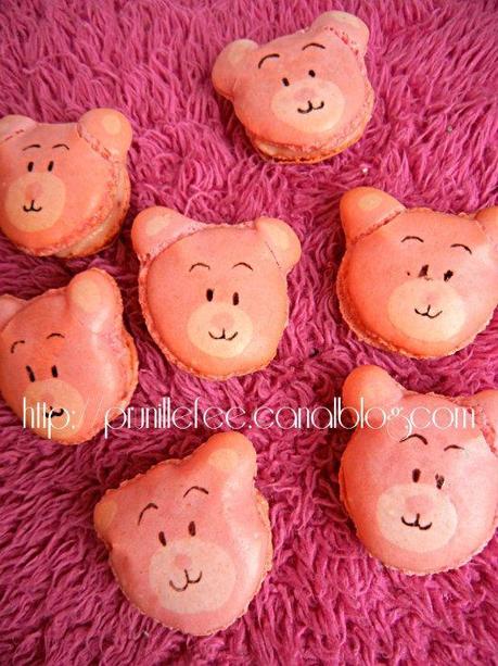 pink teddy bears macarons
