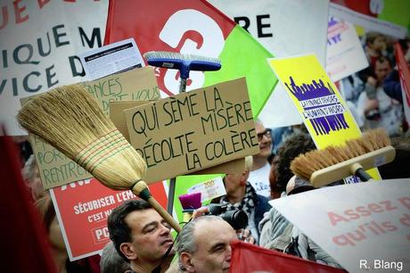 Le billet du jour : Disons que pour le consensus nous étions 180.000 dont 30.000 avec des balais ! Marche-du-05-Mai-2013_0241