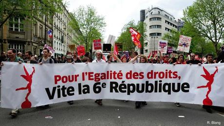 Le billet du jour : Disons que pour le consensus nous étions 180.000 dont 30.000 avec des balais ! Marche-du-05-Mai-2013_0351