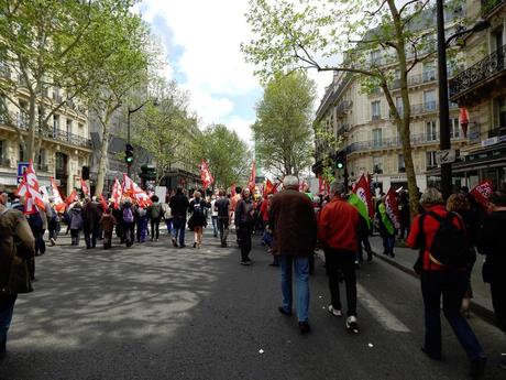 Le billet du jour : Disons que pour le consensus nous étions 180.000 dont 30.000 avec des balais ! Marche-du-05-Mai-2013_0711