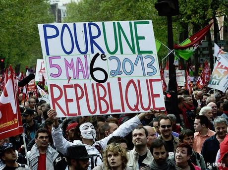 Le billet du jour : Disons que pour le consensus nous étions 180.000 dont 30.000 avec des balais ! Marche-du-05-Mai-2013_0033