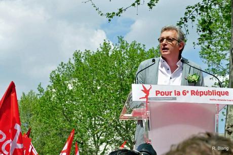 Le billet du jour : Disons que pour le consensus nous étions 180.000 dont 30.000 avec des balais ! Marche-du-05-Mai-2013_0361